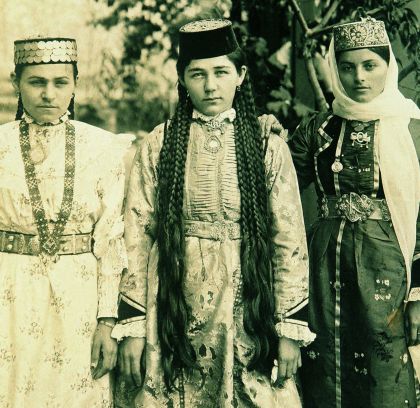 women in azerbaijan